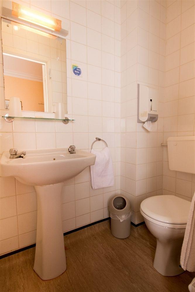 Hotel Travelrest Centre Seafront Bournemouth Esterno foto